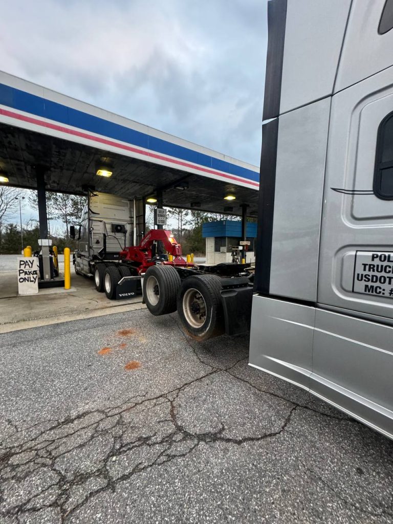 freightliner truck towing 2