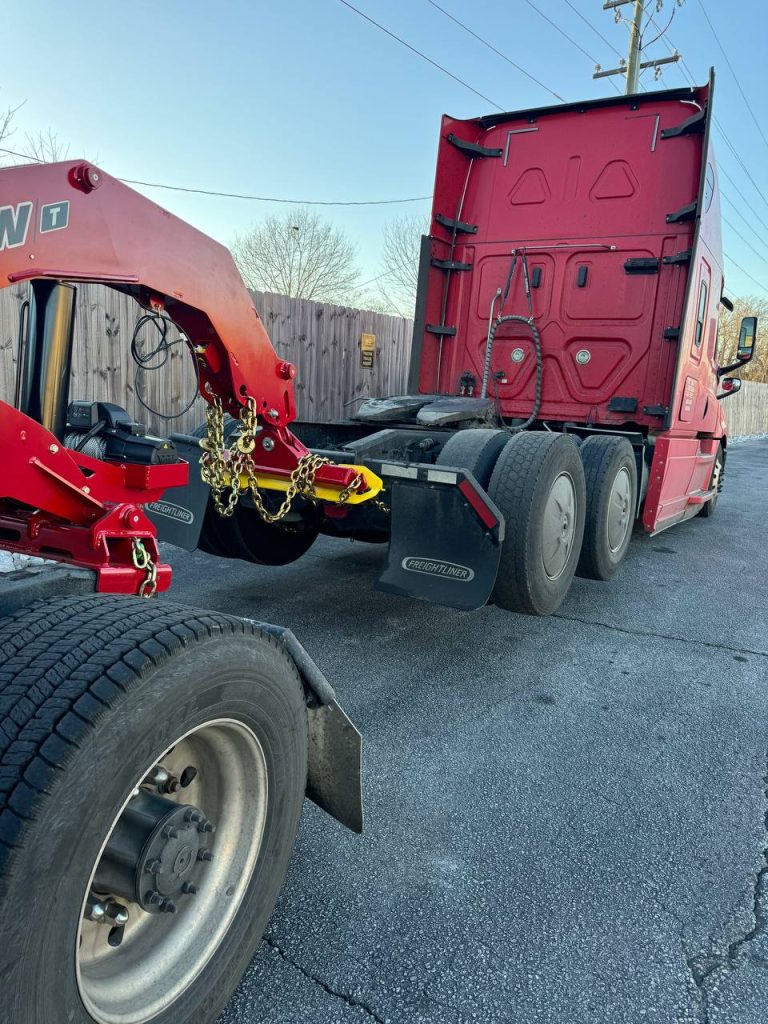 freightliner truck towing 7